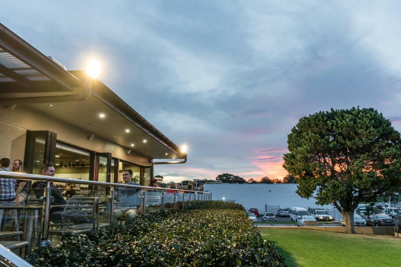 Huskisson Hotel Exterior photo